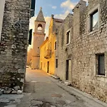 Castle Inn Kaštela