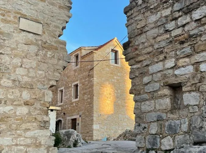 Castle Мини-отель *