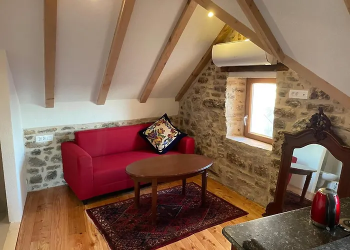 Мини-отель Castle *