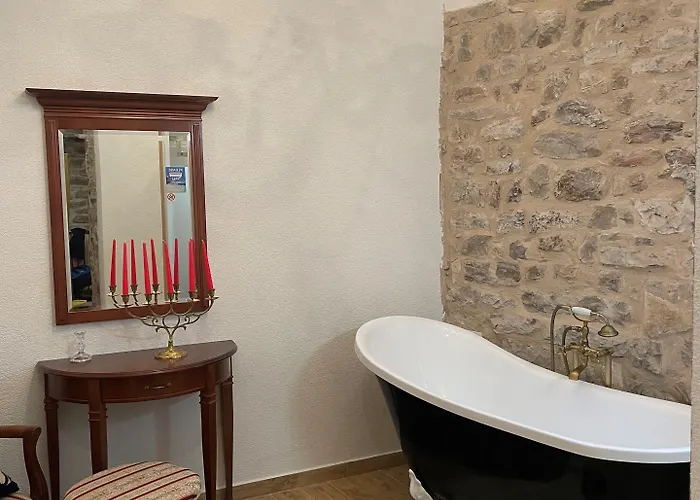 Мини-отель Castle Каштела