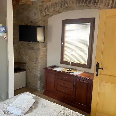 Castle Inn Kastela