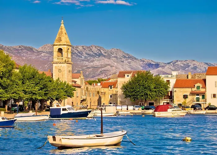 Castle * Каштела